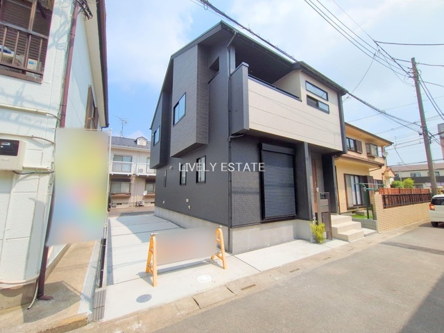 草加市谷塚仲町 新築分譲住宅の外観