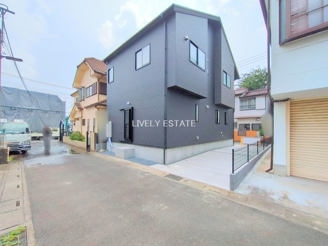 草加市谷塚仲町 新築分譲住宅の外観