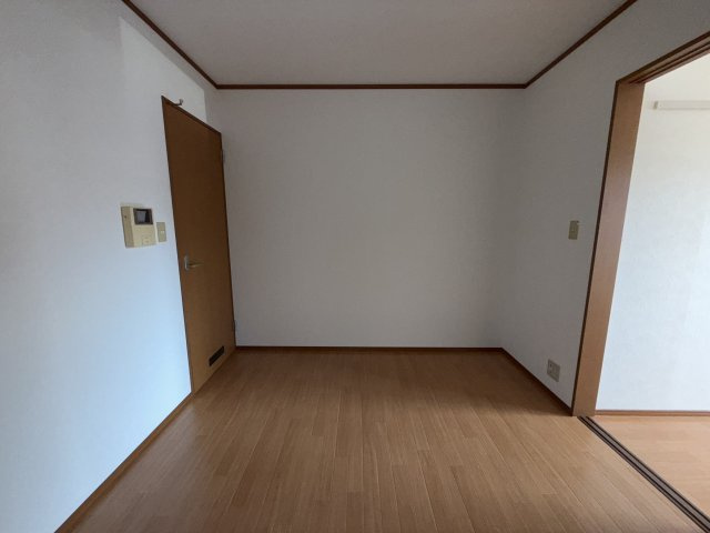 メゾン高須の居間・リビング