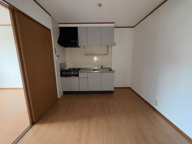 メゾン高須の居間・リビング