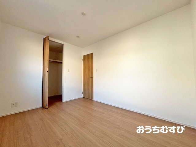 春日井市高山町第4(全2棟)の洋室