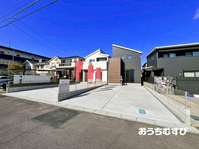 春日井市高山町第4(全2棟)の前面道路含む現地写真