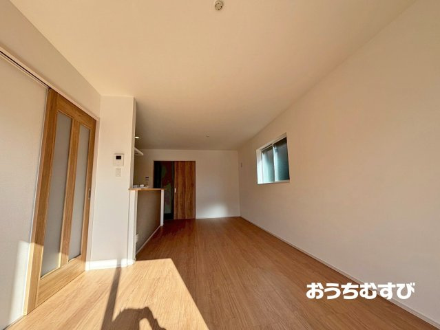 春日井市高山町第4(全2棟)の居間・リビング