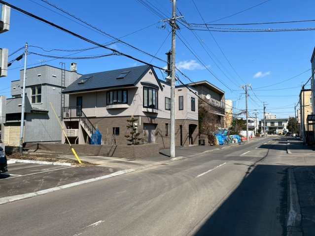 八軒３条西２丁目：１号地の前面道路含む現地写真