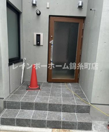 Cion Ohanajayaのエントランス