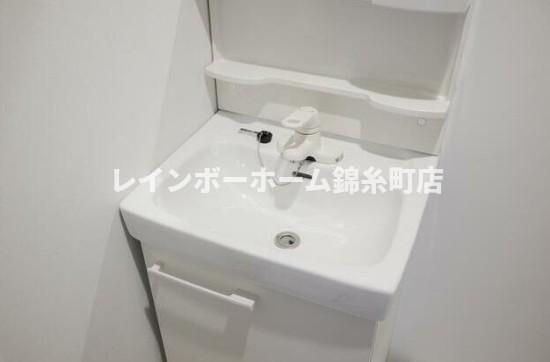 Cion Ohanajayaの独立洗面台|※建築中のため参照写真になります。