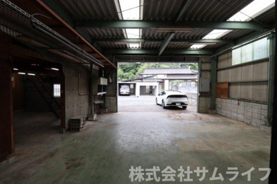 【駐車場】 | 川津倉庫付き事務所