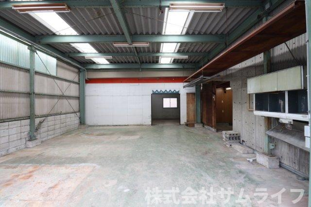 【駐車場】 | 川津倉庫付き事務所