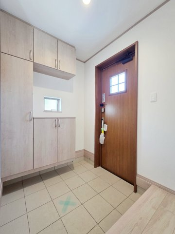 【玄関】 | 東海市養父町４期　A号棟