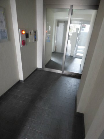 【エントランス】terrace（テラス）
