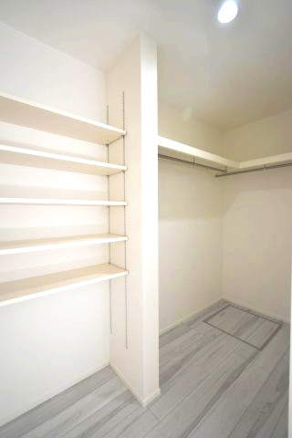 下井草2丁目・新築戸建の収納