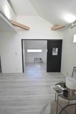 下井草2丁目・新築戸建の居間・リビング