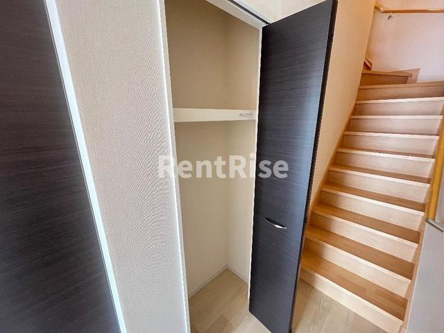 ティーノ フェリーチェ ３３の玄関|玄関収納(イメージ)