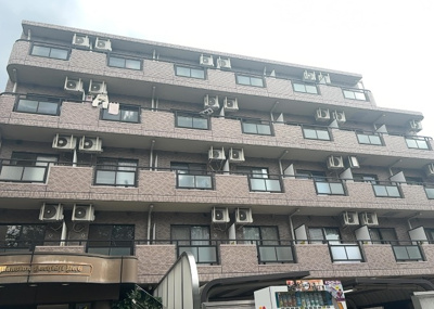 【構造・工法・仕様】 | ライオンズマンション八王子第六 | ＲＣ造、Reinforced Concreteは直訳すると補強されたコンクリートです。主に柱や梁・床・壁が鉄筋とコンクリートで構成おり、鉄筋を組んだ型枠にコンクリートを流し込んで固めたものを指します。