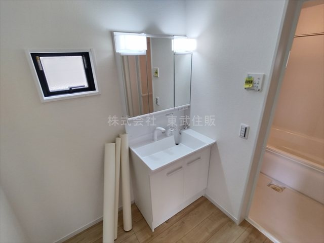 【独立洗面台】 | ふじみ野市南台　2期　全2棟　2号棟 | 朝の支度にも助かる、独立の洗髪洗面化粧台