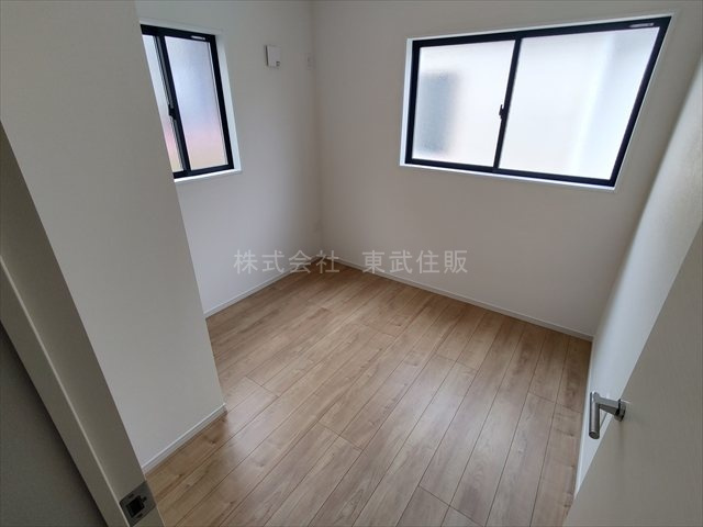 【洋室】 | ふじみ野市南台　2期　全2棟　2号棟 | 洋室4.帖北東側、個人の部屋や寝室として使える洋室です