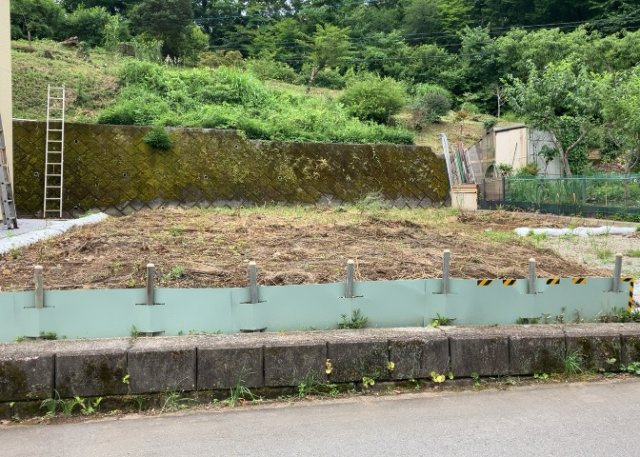 【外観】 | 物件の詳細については、現地を見てわかること以外に、役所や法務局などで調べないとわからないことがあります。そのため、現地に行く場合は、もしこの物件を買ったらどのような生活ができるかをイメージしましょう。