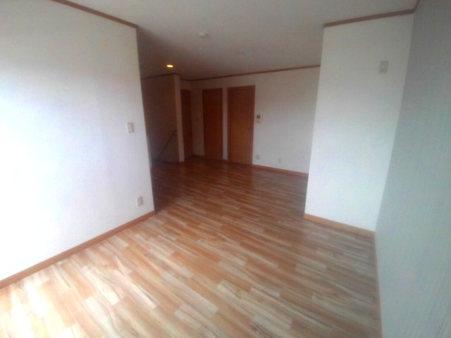 ルマージュ神戸３番館の居間・リビング