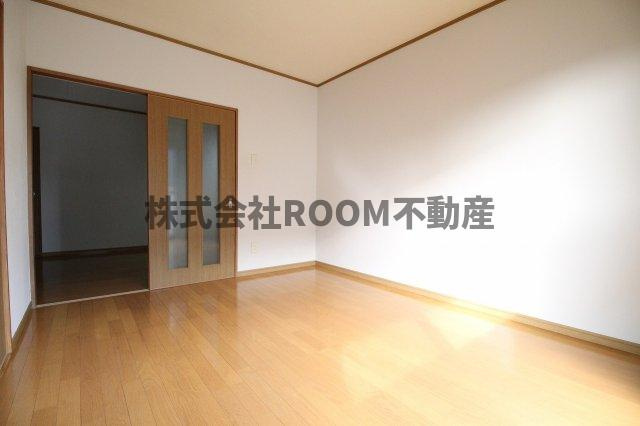 わかくさマンションの洋室|スタンダードな洋室です