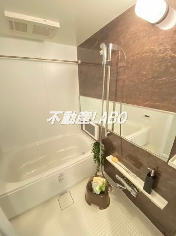 プレジオ難波WESTの浴室