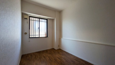 【寝室】 | サンモリッツ日根野