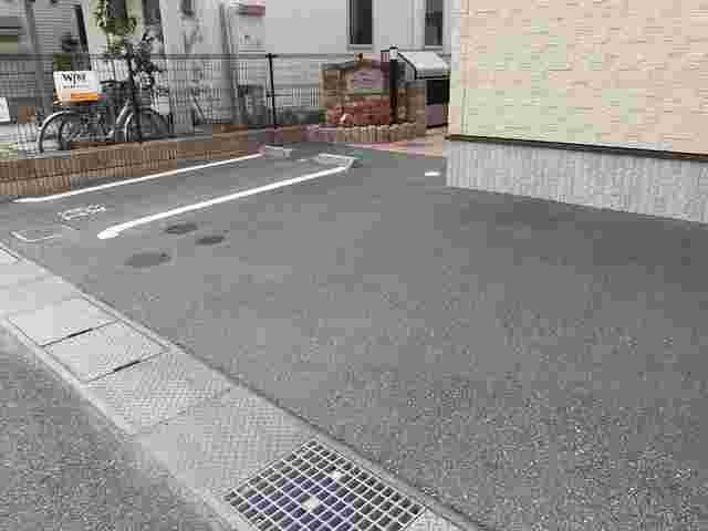 サン　コテージの駐車場