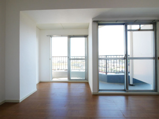 【洋室】 | 春日居ライフピアマンション 4階 想定利回り13.22％ 内装リフォーム済み | 5帖洋室