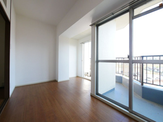 【洋室】 | 春日居ライフピアマンション 4階 想定利回り13.22％ 内装リフォーム済み | 5帖南側洋室