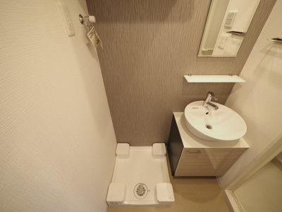 【設備】 | エスリード大阪梅田リュクス | 洗濯機置き場です