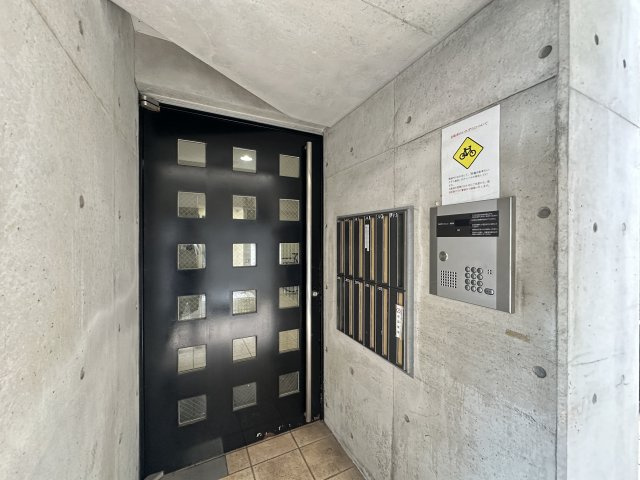 オズレジデンス東住吉のエントランス