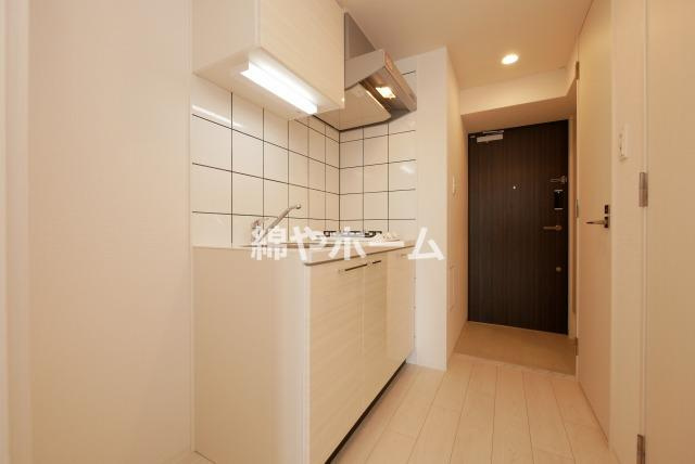 エスリード長居公園PARK AVENUEのキッチン|コンパクトなキッチンで掃除もラクラク