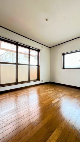 東有岡3丁目の寝室|洋室約6帖