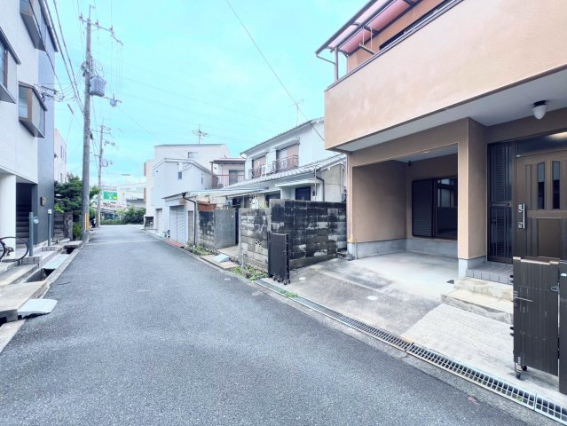 東有岡3丁目の前面道路含む現地写真|前面道路