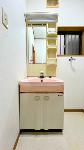 東有岡3丁目の独立洗面台|独立洗面台