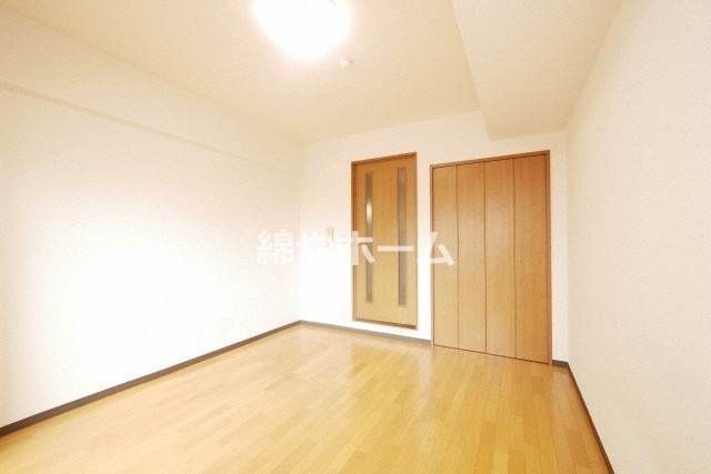 サンティールの洋室|広々とした洋室です