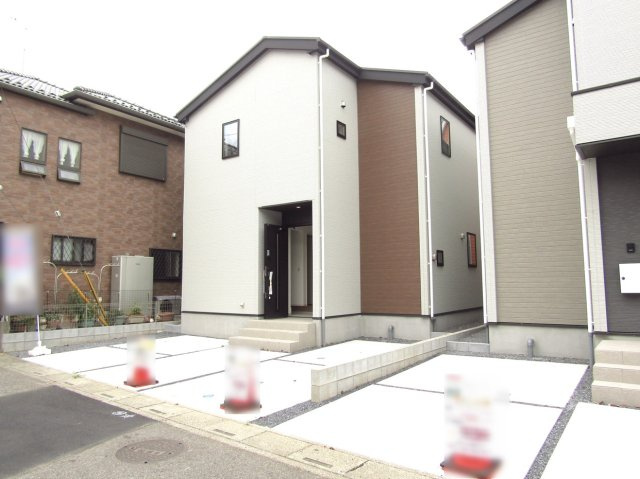 草加市手代3丁目 新築分譲住宅 2号棟の外観