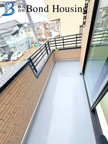 土山駅まで徒歩8分　魚住町清水　新築限定1棟のバルコニー