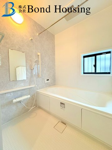 土山駅まで徒歩8分　魚住町清水　新築限定1棟の浴室