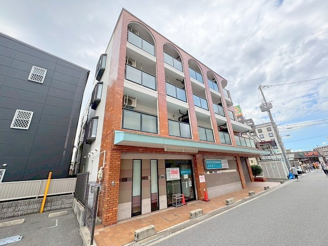 第10高光マンションの外観