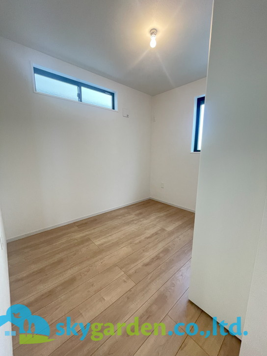 藤沢市片瀬海岸5期　新築戸建　全3棟2号棟の寝室