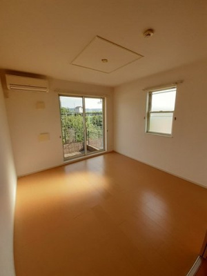 【居間・リビング】 | サニーフラット・ペーナ | ゆったり過ごせるリビングです