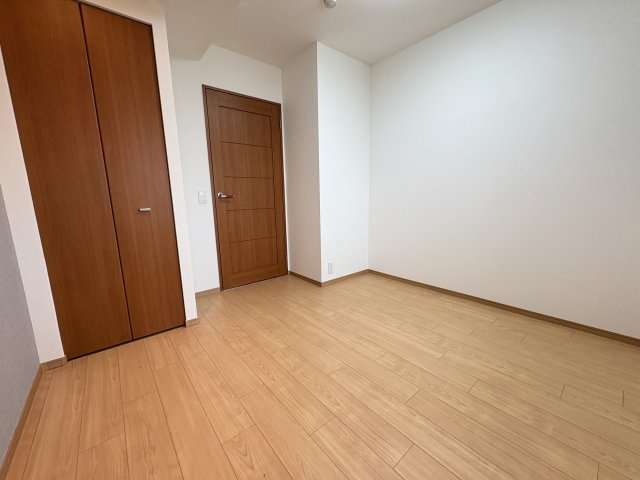 ワコーレ霞ヶ丘景彩館の洋室