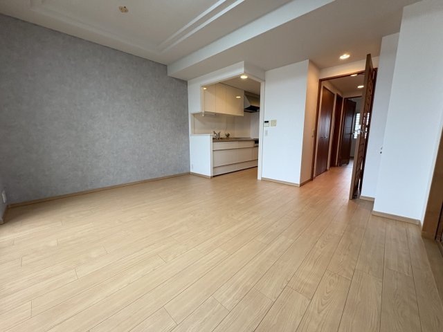 ワコーレ霞ヶ丘景彩館の居間・リビング