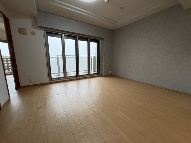 ワコーレ霞ヶ丘景彩館の居間・リビング