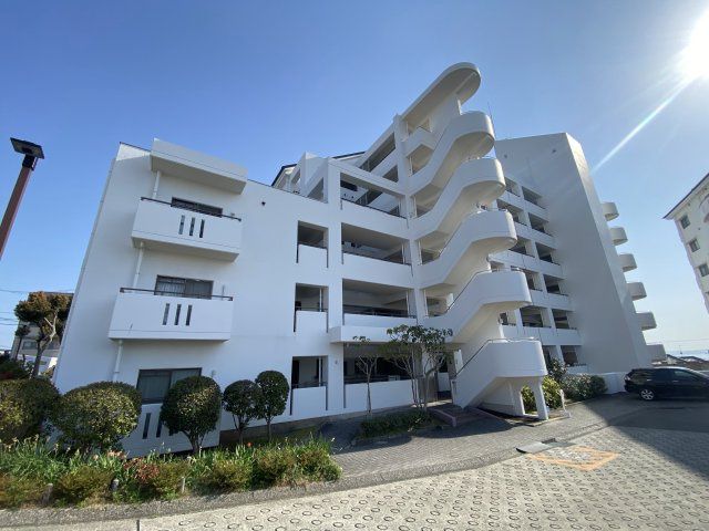 ラ・メール狩口Ⅱ 参番館