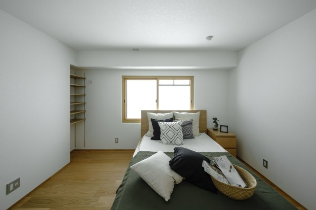 ラ・メール狩口Ⅱ 参番館の洋室|洋室約7.7帖