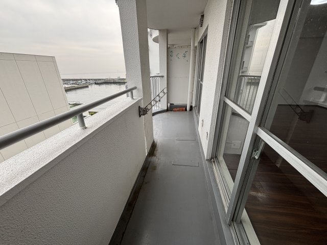 第一シーサイドパレス塩屋のバルコニー