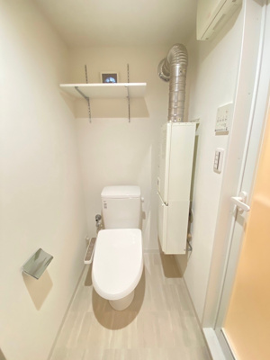 【トイレ】 | AZEST R SHIMOITABASHI | コンパクトで使いやすいトイレです