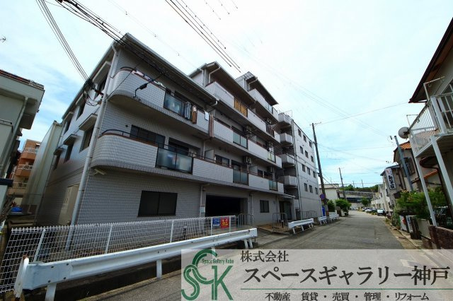 グランドメゾン南別府の外観