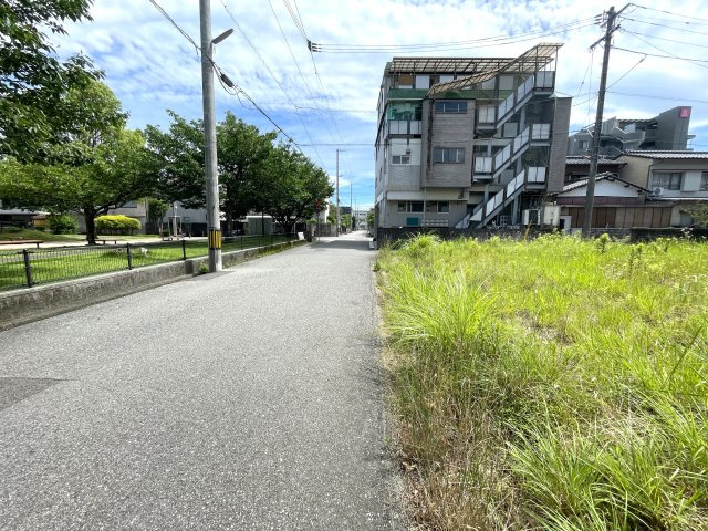 吉田町　土地の前面道路含む現地写真|お好きなハウスメーカーさんでお建てください。